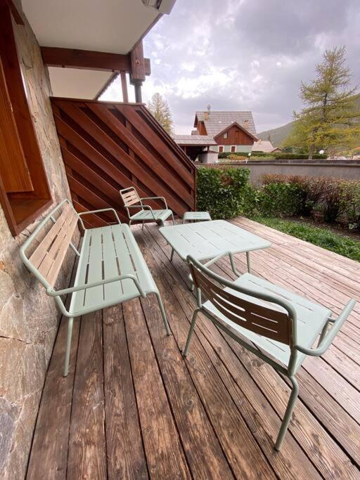 Appartement 4 Pers Grande Terrasse Vue Pistes Ski Saint-Chaffrey Exterior foto